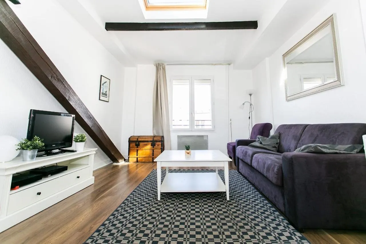 Upper Marais Paris City Apartment