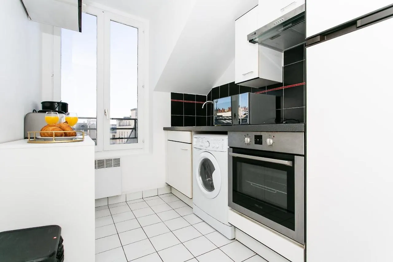 Upper Marais Paris City Apartment